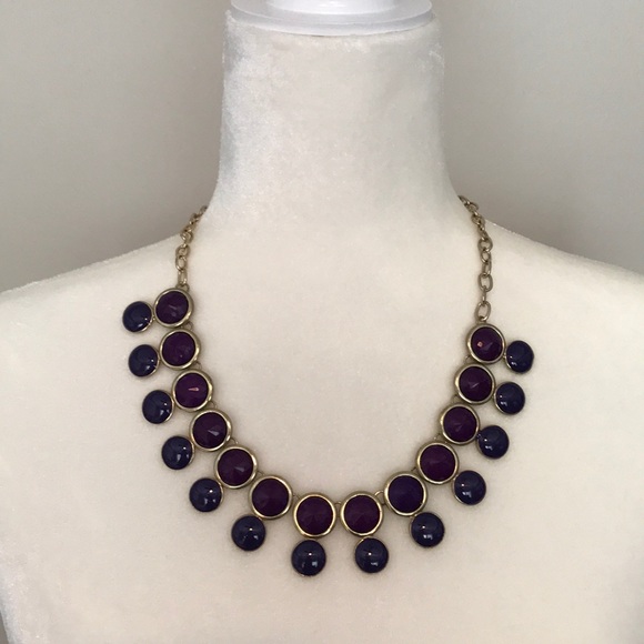 Purple statement necklace - Picture 2 of 6